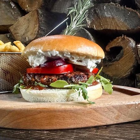 Karczma U Wallenroda รึน ภายนอก รูปภาพ