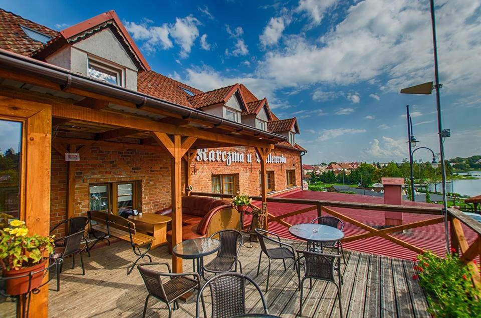 Karczma U Wallenroda รึน ภายนอก รูปภาพ