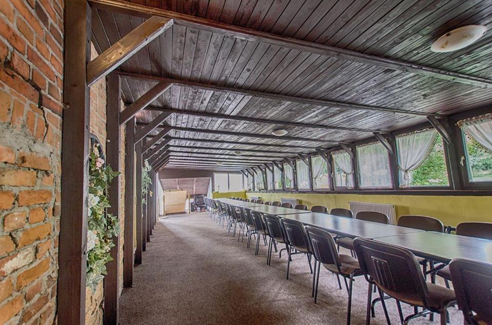 Karczma U Wallenroda รึน ภายนอก รูปภาพ