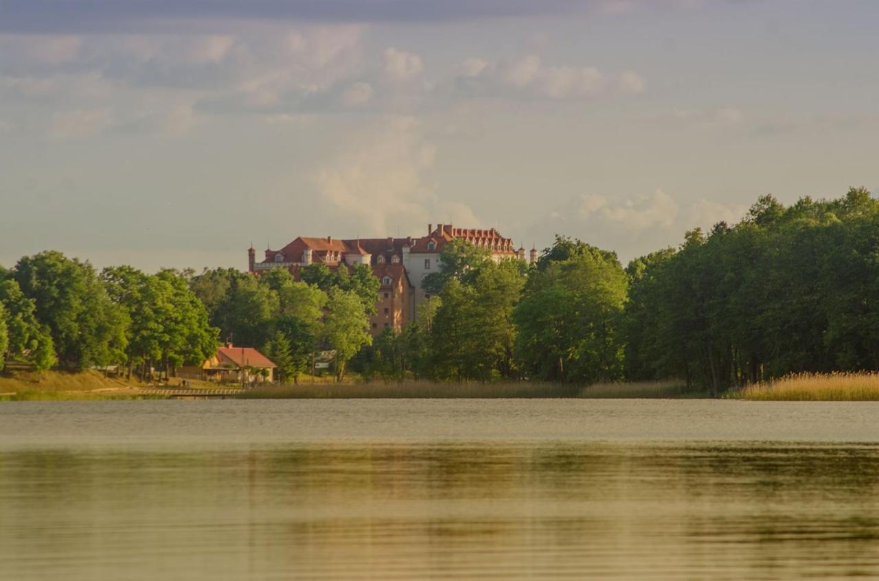 Karczma U Wallenroda รึน ภายนอก รูปภาพ